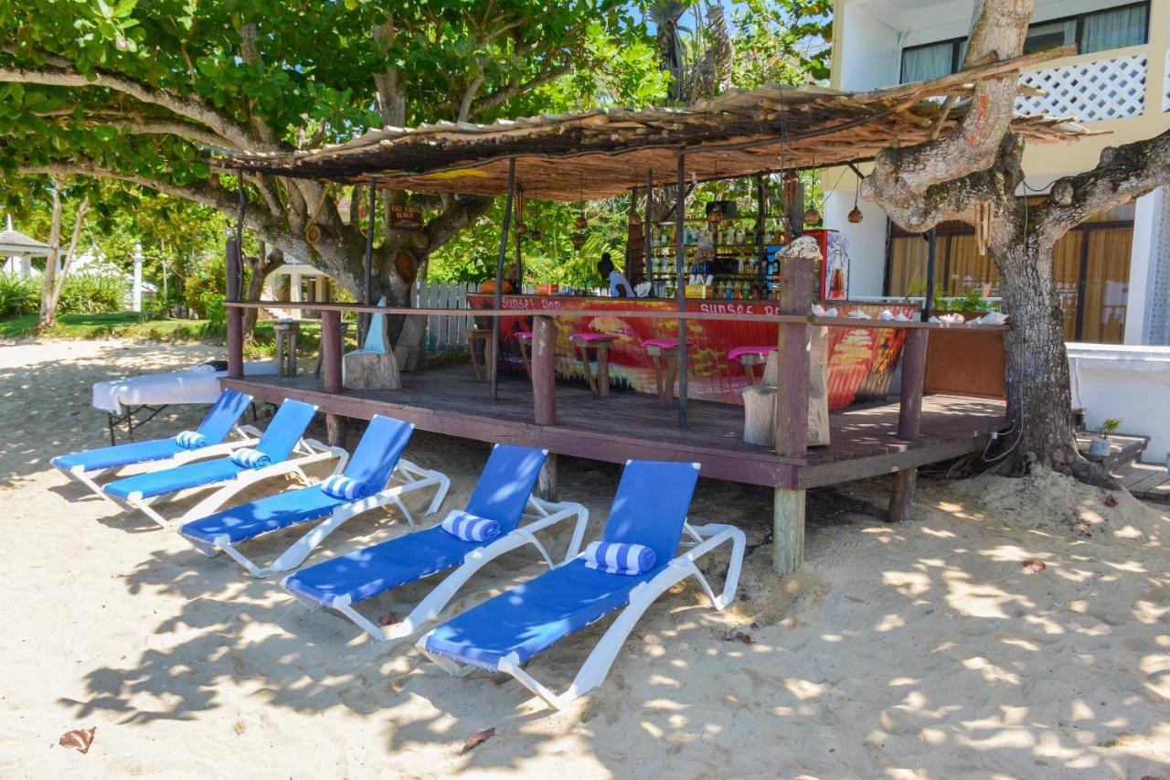 Kaz Kreol Beach Hotel Ocho Ríos Exterior foto